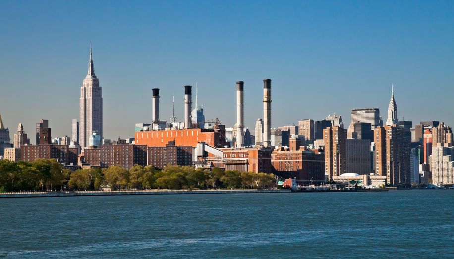 21715943 - new york, usa-eptember 21 consolidated edison company of new york, inc , a regulated utility providing electric, gas, and steam service in new york city and westchester county new york, september 21, 2011